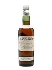 Black & White Bottled 1940s Spring Cap 75cl / 43%