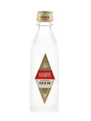 Gilbey's Gin Bottled 1970s 5cl / 40%