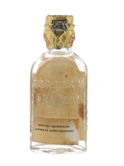 Gordon's Dry Gin Spring Cap Bottled 1950s 5cl / 40%