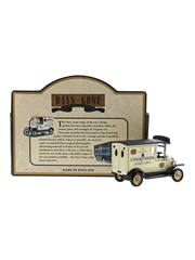 Courvoisier 1920 Model T Ford Van Lledo Collectibles - The Bygone Days Of Road Transport 7cm x 4cm x 4.5cm