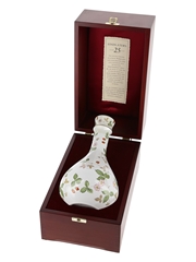 Findlater's 25 Year Old Wedgwood Bone China Decanter 70cl / 43%