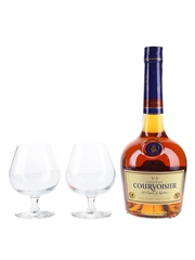 Courvoisier VS Glasses Set  70cl / 40%