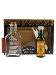 Cutty Sark Blended Scots Whisky With Ship In A Bottle