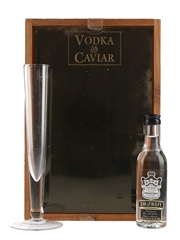 Smirnoff Black Label Vodka And Caviar Glass Set Bottled 2000s 5cl / 40%