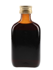Skipper Finest Old Demerara Rum Bottled 1960s - Low, Robertson & Co. Ltd. 5cl / 40%