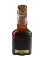 Gaelic Old Smuggler Bottled 1940s-1950s - W A Taylor & Co. 4.7cl / 43%