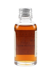 Macallan 10 Year Old - 1980s Release The Whisky Exchange - The Perfect Measure 3cl / 57%