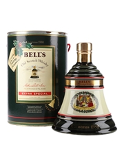 Bell's Christmas 1988 Ceramic Decanter We Wish You A Merry Christmas 75cl / 43%