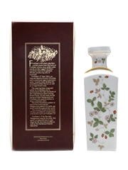 Findlater's 17 Year Old Wedgwood Bone China Decanter 75cl / 43%