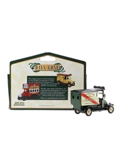 Champagne GH Mumm & Cie Renault Van Lledo Collectibles - The Bygone Days Of Road Transport 7cm x 4cm x 3cm