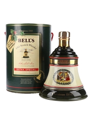 Bell's Christmas 1988 Ceramic Decanter We Wish You A Merry Christmas 75cl / 43%