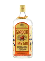 Gordon's Dry Gin Bottled 1970s 100cl / 47.3%