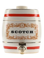 Scotch Whisky Barrel Dispenser W & A Gilbey Limited - Wade Ceramic 14cm x 12.5cm