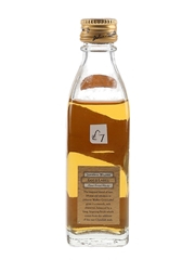 Johnnie Walker 18 Year Old Gold Label Bottled 1990s 5cl / 43%