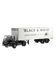 Buchanan's Black & White Box Trailer