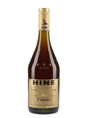 Hine 3 Star De Luxe Bottled 1970s 68cl / 40%