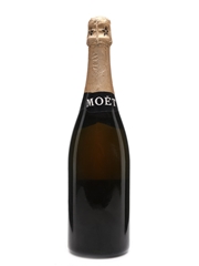 Moet & Chandon Champagne Premiere Cuvee 75cl / 12%