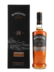 Bowmore 25 Years Old Small Batch Release 70cl / 43%