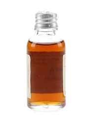 Karuizawa 34 Year Old Ruby Geisha The Whisky Exchange - The Perfect Measure 3cl / 58.5%
