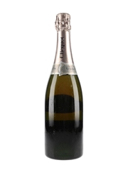 1970 Veuve Clicquot Ponsardin Brut Silver Jubilee Cuvee Bottled 1977 77cl / 12%