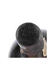 1985 Dow's Vintage Port Bottled 1987 75cl / 20%