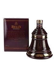 Bell's Christmas 2002 8 Year Old Ceramic Decanter James Watt 70cl / 40%