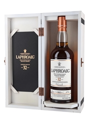 Laphroaig 32 Year Old Limited Edition Bottled 2015 75cl / 46.7%