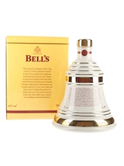 Bell's Christmas 2005 Ceramic Decanter Silent Protest 70cl / 40%