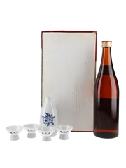 Sakura Masamune Sake Sake & Cups Set 72cl / 17%