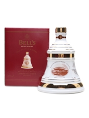 Bell's Decanter 8 Year Old Christmas 2000 Ceramic Decanter 70cl / 40%