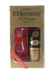 Hennessy VSOP Cognac Bottled 1970s - Glasses Gift Pack 70cl / 40%