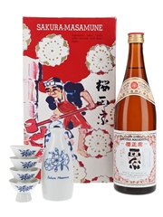 Sakura Masamune Sake Sake & Cups Set 72cl / 13.5%