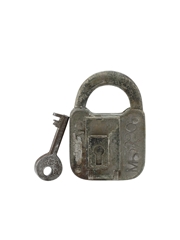 Customs And Excise Padlock - The Glenmorangie Distillery