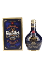 Glenfiddich 18 Ancient Reserve Bottled 1990s Blue Ceramic Decanter