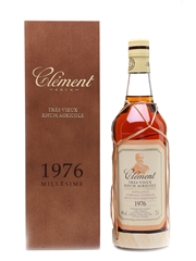 Clement 1976  70cl / 44%