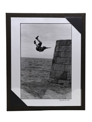 Macallan 1997 Masters of Photography Elliott Erwitt - Man Jumping Off Harbour Wall 35cl / 58.3%