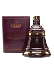 Bell's Decanter 8 Year Old Christmas 2002 Ceramic Decanter 70cl / 40%