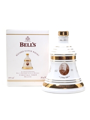 Bell's Decanter 8 Year Old Christmas 2009 Ceramic Decanter 70cl / 40%