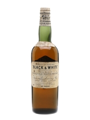 Black & White Spring Cap Bottled 1940s 75cl / 40%