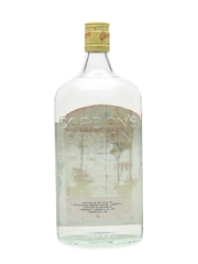 Gordon's Dry Gin Bottled 1970s - Linden, New Jersey 113cl / 47.2%