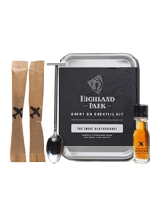 Highland Park The Smoky Old Fashioned Carry On Cocktail Kit 11.5cm x 8.5cm