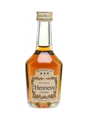 Hennessy 3 Star VS Bottled 1970s 5cl / 40%