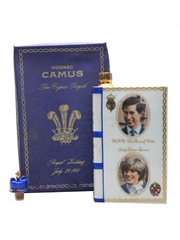Camus Royal Wedding Bottled 1981 - Ceramic Book Decanter 70cl / 40%