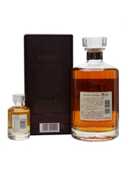 Hibiki 17 Year Old Includes Miniature 70cl & 5cl / 43%