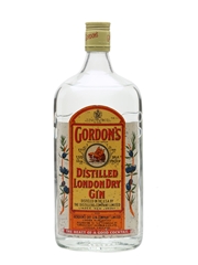 Gordon's Dry Gin Bottled 1970s - Linden, New Jersey 112.5cl / 47.2%