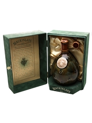 Mackinlay's Deluxe 20 Year Old Wade Ceramic Decanter 70cl / 43%