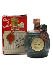 Queen's Castle A Barrel O' Scotch 21 Year Old Bottled 1970s - Ceramic Decanter 75cl / 40%
