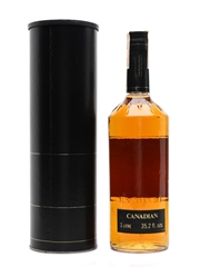 Black Velvet Canadian Rye Whisky 1974  100cl  / 40%
