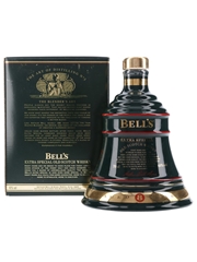Bell's Christmas Decanter 1994 8 Year Old - The Blender's Art 70cl / 40%
