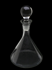 Ship's Decanter With Stopper  27cm x 16.5cm